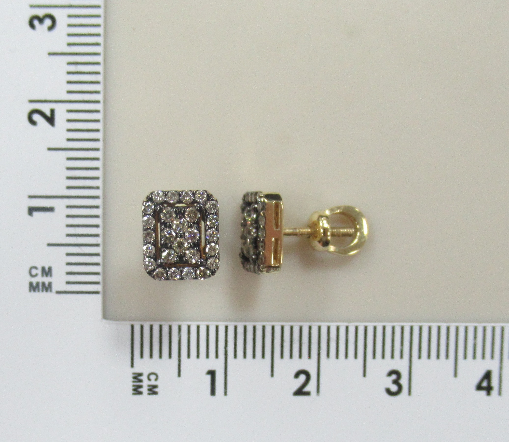 10511-001051 Серьги (Au 585)